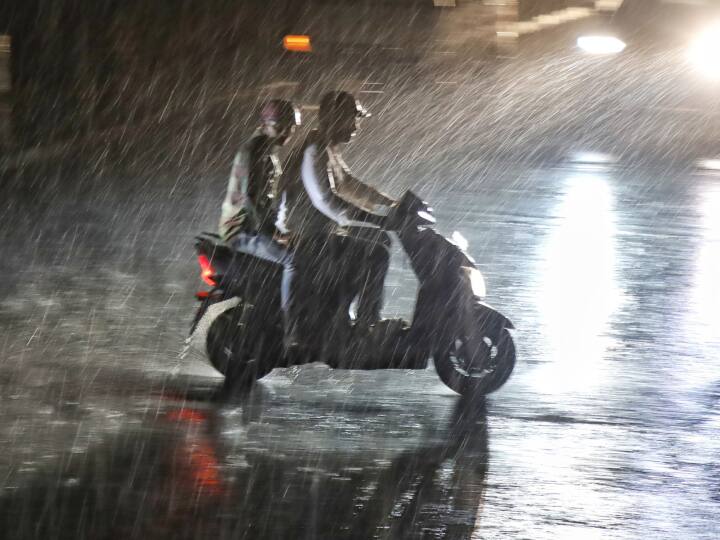 maharashtra weather update for next three day Thunderstorm in Madhya Maharashtra Marathwada and Vidarbha Maharashtra Weather: महाराष्ट्र में अगले तीन दिन कैसा रहेगा मौसम, इन इलाकों में गरज के साथ बारिश की संभावना