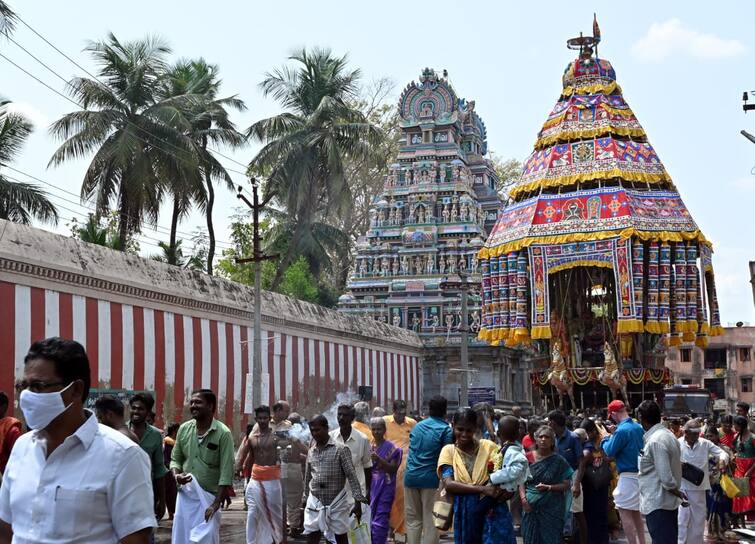 Panguni Uthiram Bramotsava car festival at Kumbakonam Nagesvaraswamy Temple TNN கும்பகோணம் நாகேஸ்வரசுவாமி கோயில் பங்குனி உத்திர பிரமோற்சவ திருத்தேரோட்டம்