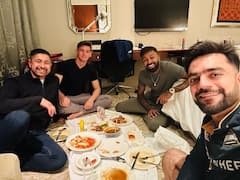 Hardik Pandya Joins GT Teammates Rashid Khan, Noor Lakanwal For Sehri, Picture Goes Viral