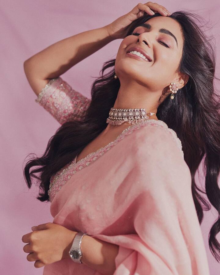 'భీమ్లా నాయక్' సినిమాతో టాలివుడ్ కు పరిచయమైంది సంయుక్త.