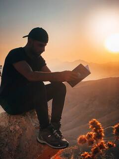 Sunlight Benefits: धूप में बैठना अच्छी बात है... मगर ये जानिए कि कितनी देर बैठने से होंगे फायदे?