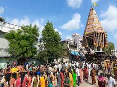 திருஇந்தளூர் பரிமள ரெங்கநாதர் கோயில் தேரோட்டம் - திரளான பக்தர்கள் வடம் பிடிப்பு