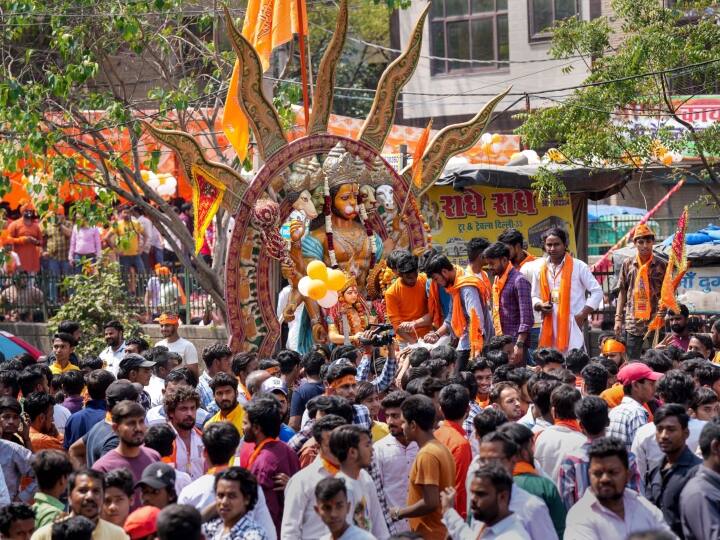 Hanuman Jayanti Shobha Yatra 2023 VHP Letter To Delhi Police to reconsider decision to cancel Hanuman Jayanti procession Hanuman Jayanti: जहांगीरपुरी में हनुमान जयंती जुलूस की अनुमति नहीं मिलने पर VHP का दिल्ली पुलिस को पत्र, कहा- 'हिंदू भावनाओं...'
