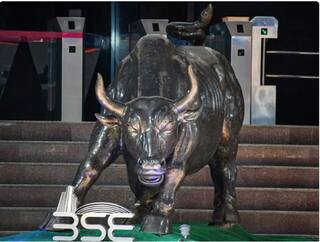 Stock Market Closing: রেপো রেট নিয়ে ভয় নেই ! বুধে বুল মার্কেটের ইঙ্গিত দিল বাজার