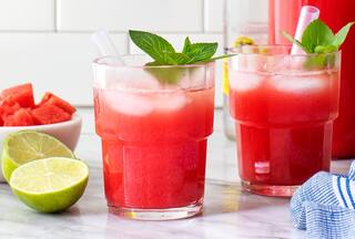 Watermelon Juice: ઉનાળામાં ઉર્જાવાન રહેવા માટે પીવો તરબૂચનો રસ, આ રીતે કરો તૈયાર