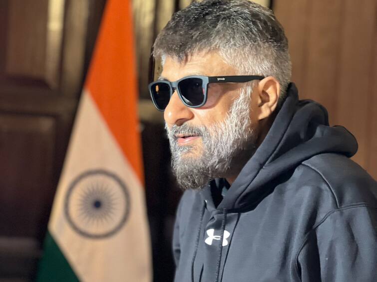 'Paparazzi Is The Same Everywhere': Vivek Agnihotri's Reacts To Indian Paparazzi's NMACC Memes 'Paparazzi Is The Same Everywhere': Vivek Agnihotri's Reacts To Indian Paparazzi's NMACC Memes