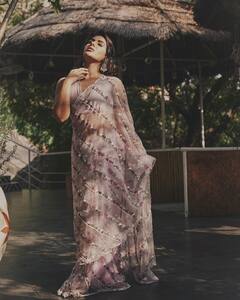 చీరలో చందమామలా మెరిసిపోతున్న ‘సార్’ బ్యూటీ సంయుక్త