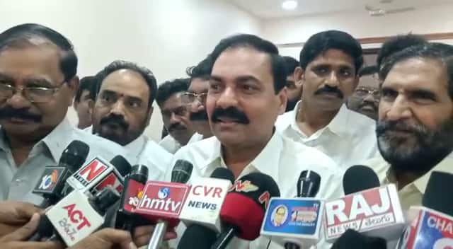 AP minister kakani satires on MLA kotamreddy Sridhar reddy In Nellore DNN అది జలదీక్ష కాదు పబ్లిసిటీ స్టంట్-కోటంరెడ్డి దీక్షపై కాకాణి సెటైర్లు