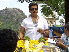 Ravi Kishan Accident: टशन दिखाते रवि किशन का जब हुआ था एक्सीडेंट, सेट पर कई बार हादसे का शिकार हो चुके हैं एक्टर