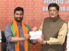 बीजेपी में शामिल हुए कांग्रेस के दिग्गज नेता एके एंटनी के बेटे अनिल एंटनी