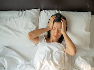 Headache:  सकाळी झोपेतून उठल्यावर डोकेदुखीचा त्रास जाणवतोय? मग दुर्लक्ष नको, जाणून घ्या का ते?
