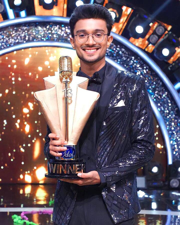 Indian Idol 13: ऋषि सिंह की जीत के साथ ‘इंडियन आइडल 13’ हाल ही में खत्म हो गया है. जाते-जाते शो ने टीआरपी में पांचवीं रैंक में अपनी जगह बना ली.