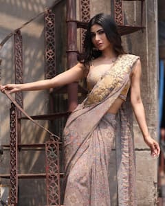 Mouni Roy Poses Gracefully In A Pastel Saree. Take A Look