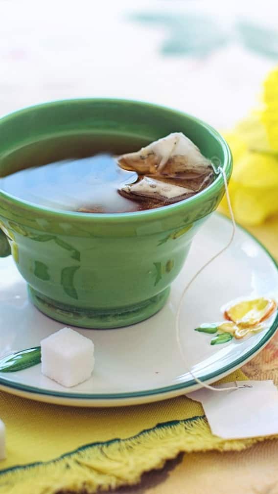 গ্রিন টি উপকারী, কিন্তু এড়াবেন কখন?