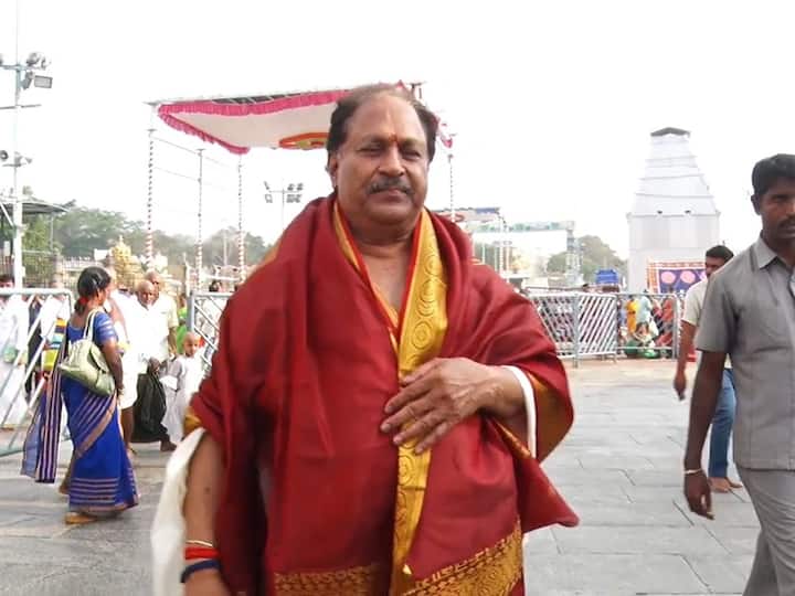 Minister Kottu Satyanarayana visits Tirumala, accuses Chandrababu, TDP Kottu Satyanarayana: టీడీపీ చనిపోయిన పార్టీ, అయినా వెంటిలేటర్‌పైన - తిరుమలలో మంత్రి వ్యాఖ్యలు
