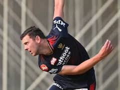 आरसीबी के लिए सामने आई बड़ी खुशखबरी, खेमे में जल्द शामिल होगा यह घातक तेज गेंदबाज