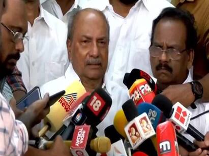 Congress Veteran AK Antony On Son Joining BJP says Very Painful For Me கடுமையான வலியை தந்துள்ளது.. மகன் பாஜகவில் இணைந்தது குறித்து மனம் திறந்த காங்கிரஸ் மூத்த தலைவர் ஏ.கே. ஆண்டனி..!