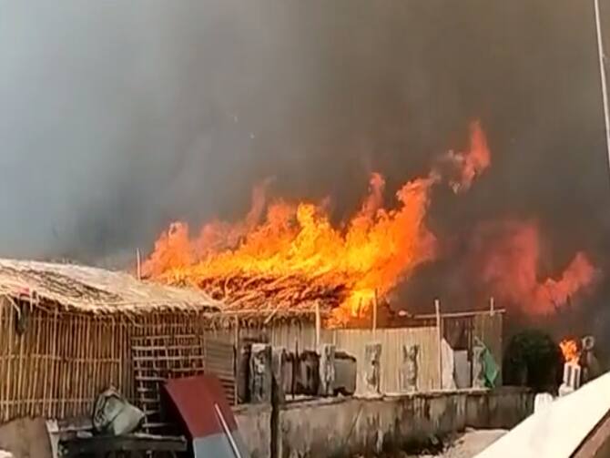 Bihar Fire Breaks Out In Slum Area Of Patnas Shastri Nagar Watch | Patna  Fire: पटना के शास्त्रीनगर इलाके में झोपड़पट्टी में लगी आग, गैस सिलेंडर से  हुआ धमाका