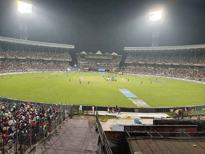 ईडन गार्डंस पर है KKR और RCB का मुकाबला, यहां बल्लेबाज आसानी से नहीं लगा पाएंगे चौका-छक्का ईडन गार्डंस पर है KKR और RCB का मुकाबला, यहां बल्लेबाज आसानी से नहीं लगा पाएंगे चौका-छक्का