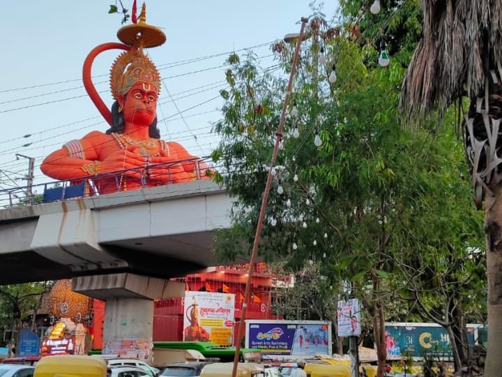 Hanuman Jayanti Today huge crowd gather on famous Hanuman Temple Delhi Read full Story ann Hanuman Jaynti Shobha yatra: आज हनुमान जयंती पर दिल्ली के सड़कों पर उमड़ेगी भारी भीड़, राजधानी के ट्रैफिक पर भी पड़ सकता है असर 