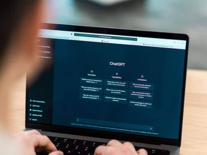 इन देशों के लोग नहीं कर पाएंगे ChatGPT का इस्तेमाल, जानिए क्यों किया जा रहा बैन OpenAI chatbot ChatGPT is banned in many countries know here reason and Full list of countries इन देशों के लोग नहीं कर पाएंगे ChatGPT का इस्तेमाल, जानिए क्यों किया जा रहा बैन