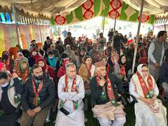 श्रीनगर में मनाया गया बीजेपी का स्थापना दिवस, पार्टी बोली हम चुनाव के लिए तैयार