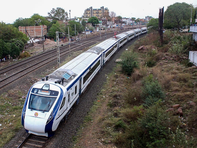 Trial Run Of Karnataka's Second Vande Bharat Train Between Bengaluru And Dharwad Today Trial Run Of Karnataka's Second Vande Bharat Train Between Bengaluru And Dharwad Begins