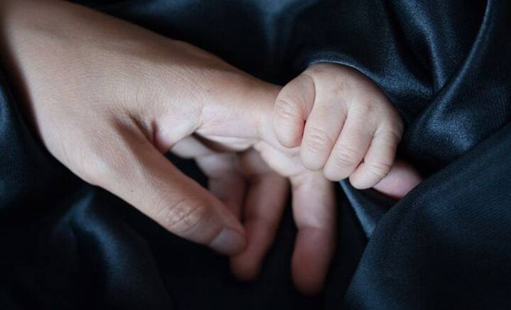 Parenting: সন্তানধারণ করতে পারেন যে কেউ। কিন্তু অভিভাবক হয়ে উঠতে পারেন না সকলে।