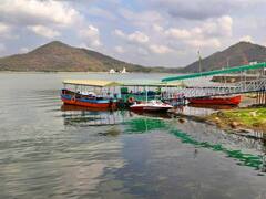 उदयपुर में सार्वजनिक जगहों पर धार्मिक झंडे या चिह्न लगाने पर रोक, जिला प्रशासन का फैसला