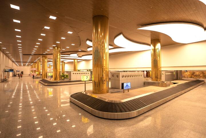 The baggage point of the airport has been designed to give a royal gold finish (Credit:Twitter/PIBChennai)