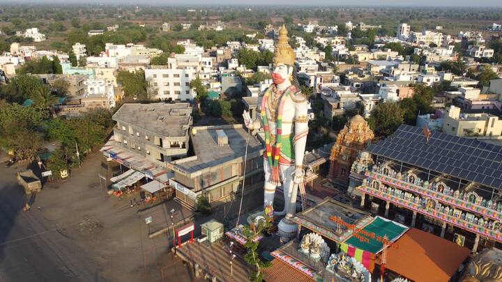 एकंदरीत जगातील या उंच व विशालकाय अशा हनुमंताच्या 105 फूट उंच मूर्तीची