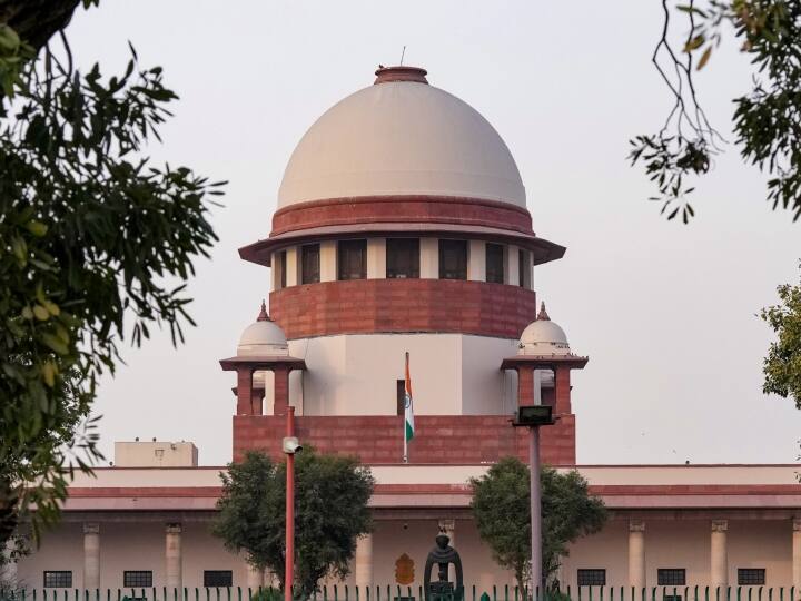 SC on palghar sadhus beating SC Maharashtra government instructions ann SC में टली पालघर के साधुओं पर CBI जांच की मांग, महाराष्ट्र सरकार के वकील बोले, अभी नहीं मिला है निर्देश