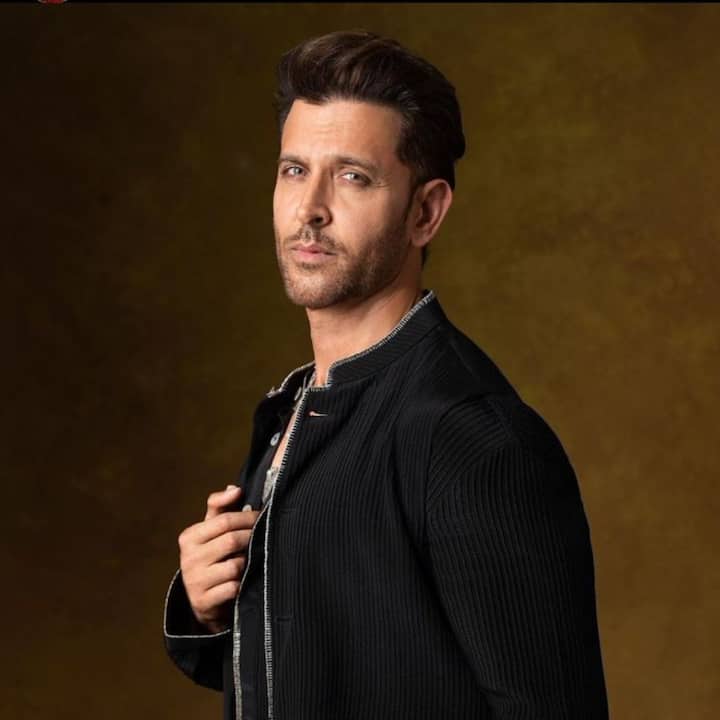 பாலிவுட் திரையுலகின் நம்பர் ஒன் நடிகர்களின் பட்டியலில் முக்கிய இடம் பிடித்திருப்பவர், ஹிரித்திக் ரோஷன்