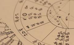 Zodiac Signs: যা থাকার নয়, ধরে রেখে লাভ কী! প্রাক্তনকে বেমালুম ভুলে যেতে পারেন এই রাশির জাতকরা