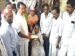 விழுப்புரத்தில் போதை நபர்களால் இறந்த இப்ராஹிம்; ரூ.2 லட்சம் நிவாரணம் வழங்கிய அமைச்சர் பொன்முடி