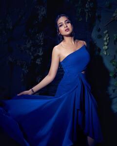 Tejasswi Prakash Glams Up In Blue Dress. Take A Look