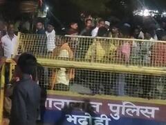 भदोही में डेढ़ महीने पहले मारपीट में घायल महिला की मौत, ग्रामीणों ने शव को सड़क पर रखकर लगाया जाम