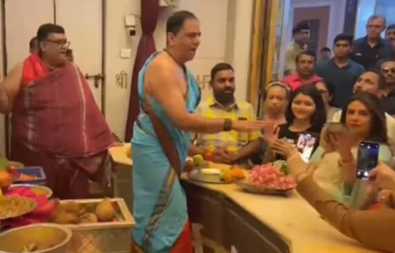 'देसी गर्ल' भारतात आल्यानंतर भक्तीरसात तल्लीन झाली आहे.