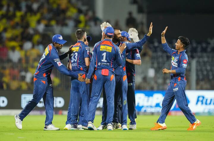 இந்த ஆட்டம் லக்னோவில் உள்ள வாஜ்பாய் ஏகானா கிரிக்கெட் ஸ்டேடியத்தில் இன்று இரவு 7:30 மணி அளவில் நடக்கவிருக்கிறது.