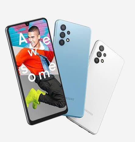 Samsung Galaxy A32 भी एक अच्छा ऑप्शन है. फोन तीन कलर ऑप्शन में आता है. इसमें 6.4 इंच की AMOLED स्क्रीन दी गई है. फोन में 5000mAh की लिथियम-आयन बैटरी है. फोन में 8 जीबी रैम है. इस समय सैमसंग गैलेक्सी A32 कीमत 21,990 रुपये है.