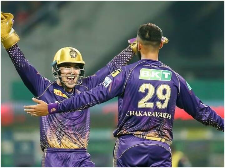 KKR vs RCB Kolkata Knight Riders won by 81 runs Eden Gardens Kolkata shardul thakur Varun Chakaravarthy KKR vs RCB Match Highlights: शार्दुल का बल्ले से धमाल और फिर स्पिनर्स का कहर, KKR के सामने बेबस नज़र आई RCB