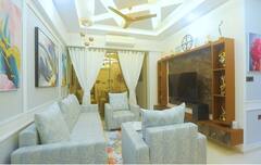 TMKOC की एक्ट्रेस मुनमुन दत्ता का आलीशान अपार्टमेंट देख खुली रह जाएंगी आंखें, बेहद खूबसूरत है 'बबीता जी' का बेडरूम