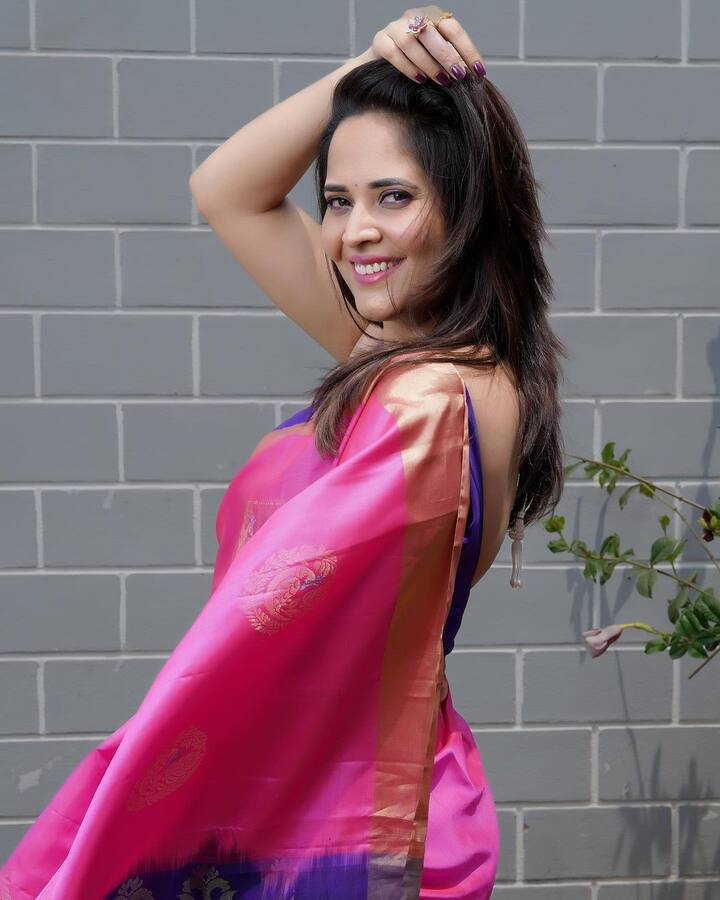 అనసూయ లేటెస్ట్ శారీ ఫొటోలు - Image Credit: Anasuya Bhardwaj/Instagram