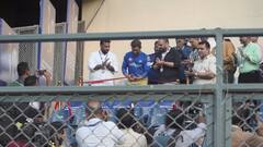 বিশ্বকাপ জেতানো ছক্কাকে স্মরণীয় করার উদ্যোগ, বিশেষ স্মারকের উদ্বোধন করলেন ধোনি