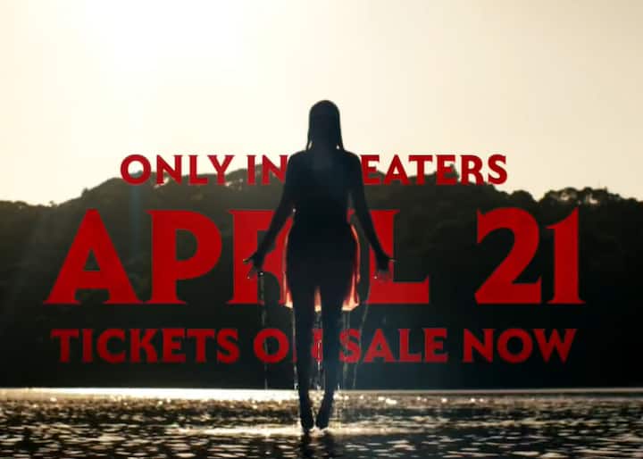 ஈவிள் டெட் ரைஸ் வரும் ஏப்ரல் 21 ஆம் தேதி உலகெங்கும் உள்ள திரையரங்குகளில் வெளியாகவுள்ளது.