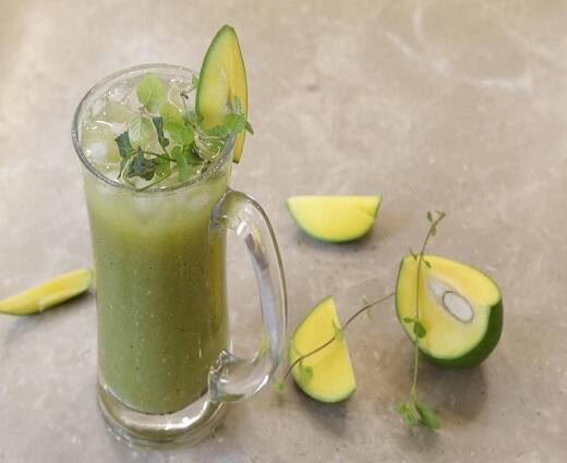 ઉનાળામાં તરસ છીપાવવા ઉપરાંત શરીરને પણ તાજગી આપે છે આમ પન્ના, આ છે Recipe Along with quenching thirst in summer, aam panna also refreshes the body, here is the recipe ઉનાળામાં તરસ છીપાવવા ઉપરાંત શરીરને પણ તાજગી આપે છે આમ પન્ના, આ છે Recipe