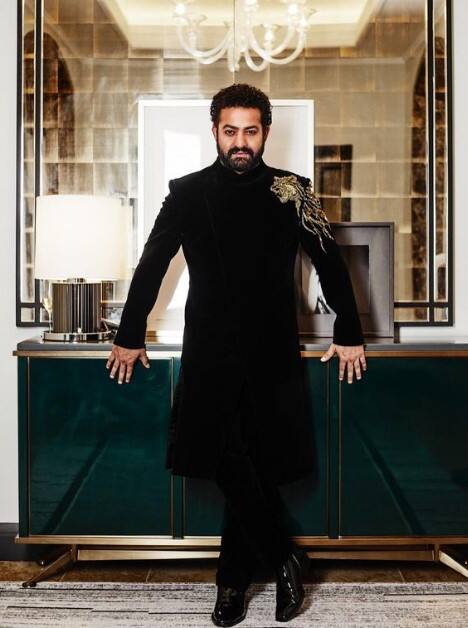 Jr NTR Fever in Bollywood : వార్ 2 సినిమా న్యూస్ తో ఎన్టీఆర్ పై భారీ హైప్ | ABP Desam