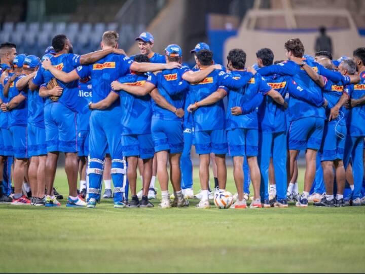 MI vs CSK: ऐसी हो सकती है मुंबई और चेन्नई की प्लेइंग इलेवन, जानें पिच रिपोर्ट और मैच प्रिडिक्शन IPL 2023 MI vs CSK Mumbai Indians and Chennai Super Kings probable playing 11 pitch report match prediction MI vs CSK: ऐसी हो सकती है मुंबई और चेन्नई की प्लेइंग इलेवन, जानें पिच रिपोर्ट और मैच प्रिडिक्शन