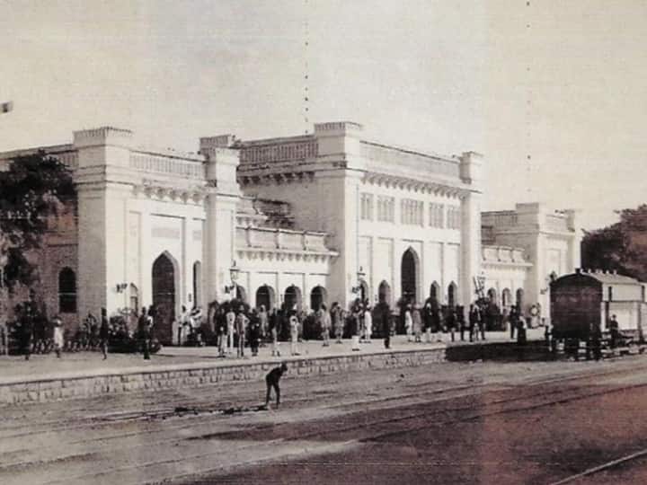 इसके लिए निजाम असफ जाह-2 ने ईस्ट इंडिया कंपनी के साथ साल 1798 में एक एग्रीमेंट साइन किया था. ये प्रस्ताव हैदराबाद के सिकंदराबाद रेलवे स्टेशन से वाडी जंक्शन तक एक रेलवे लाइन के निर्माण के लिए था.