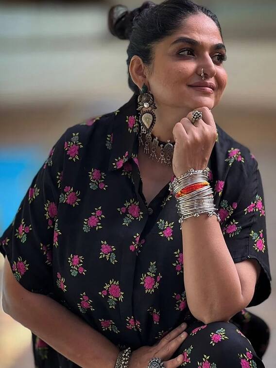 ये है चाहते की वसुधा ऑफस्क्रीन हैं बेहद ग्लैमरस